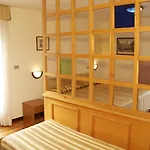 Centrale Szálloda 3*