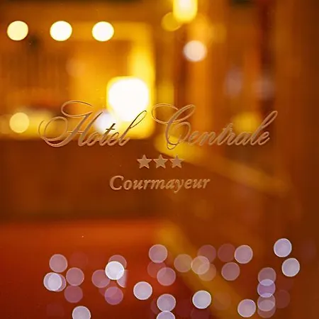 チェントラーレ ホテル クールマイユール