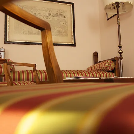 中央酒店 酒店 3*