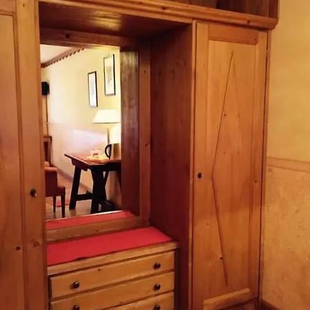 Centrale Ξενοδοχείο Κουρμαγιέρ